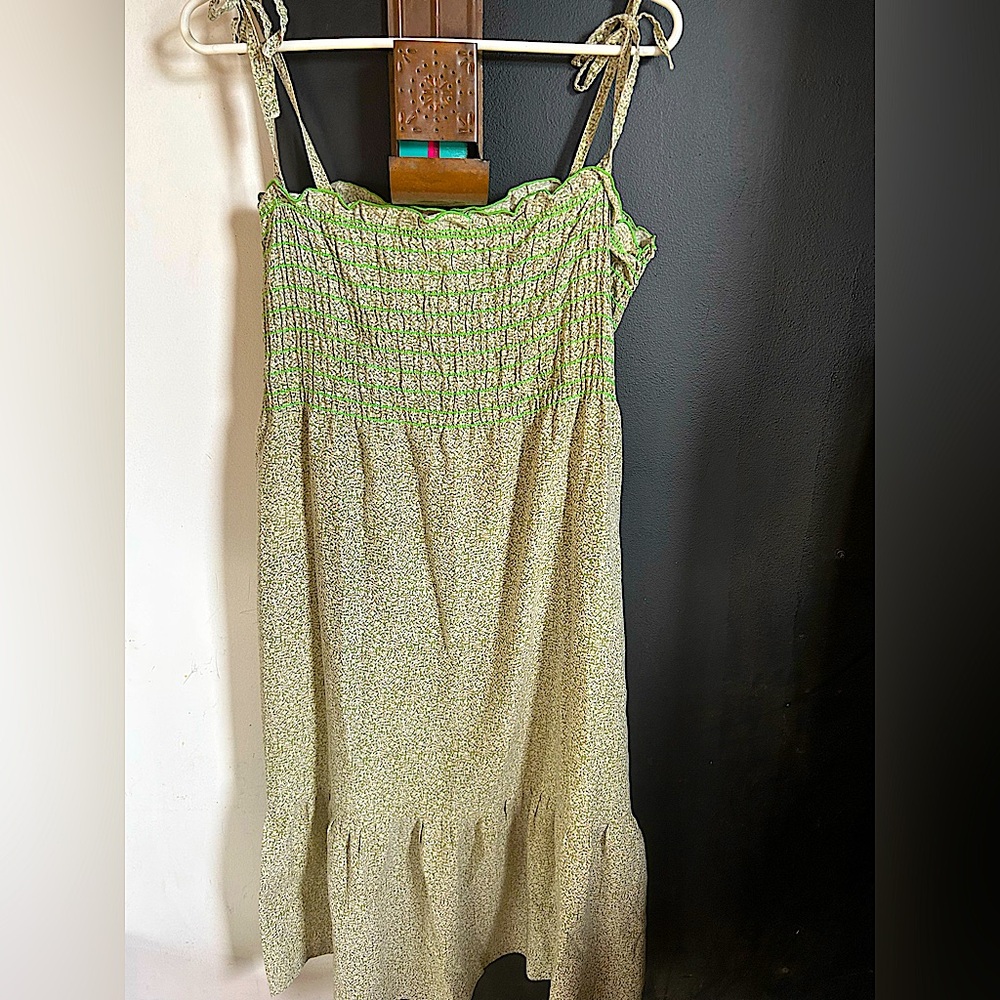 Vintage 70's/80's Boho Floral Smocked Sundress Size Size M/L/XL